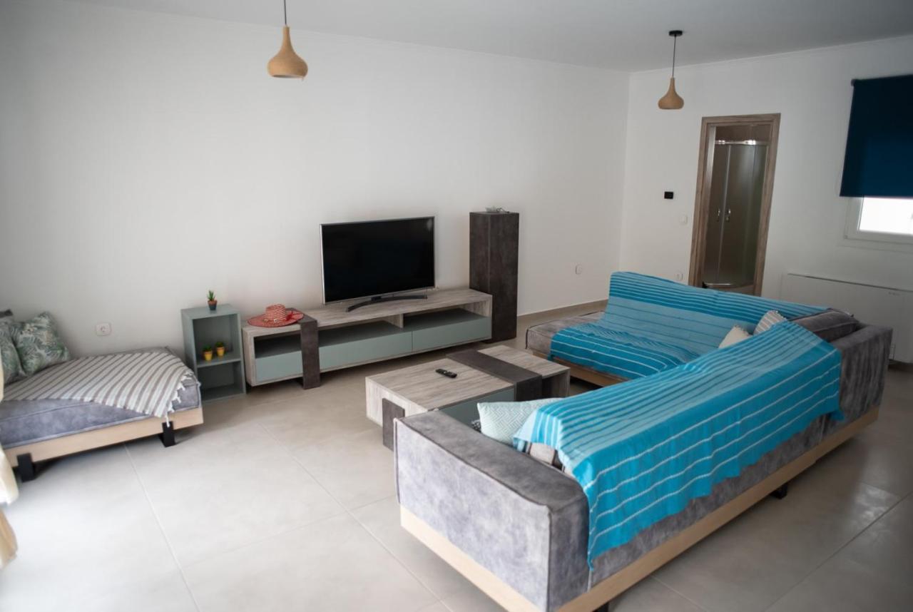 Holiday Lefkas Sunrise Luxury Appartments นิเกียนา ภายนอก รูปภาพ